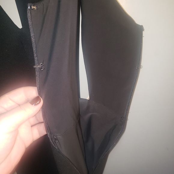 ABS Allen Schwartz Black Crepe Gown L - Picture 11 of 13